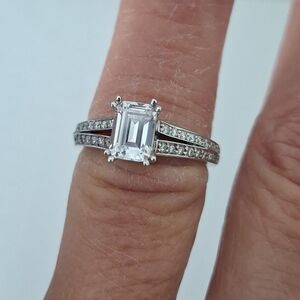 NWOT 14k White Gold Diamond Ring